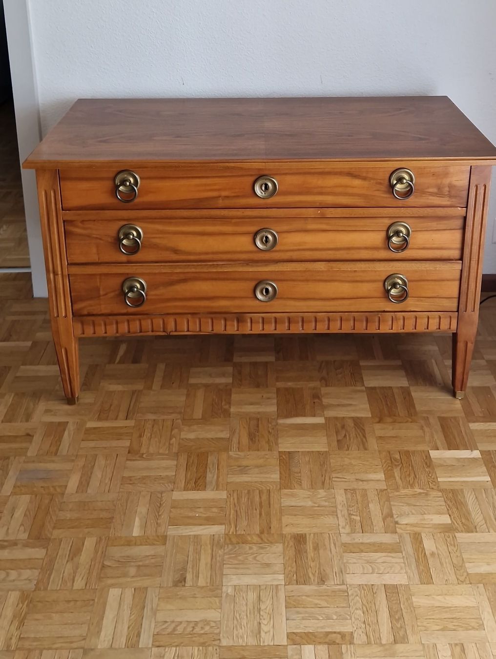 Cassettiere: Commode Louis XVI 1830 – Usato da Bôle venduto da cyr_d8kz