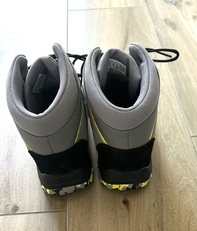Adidas Herrenschuhe: ADIDAS TERREX HYPERHIKER, grau, Gr. 38 2/3, neuwertig – Neu (gemäss Beschreibung) aus Laufen von Gwitterchischte 1
