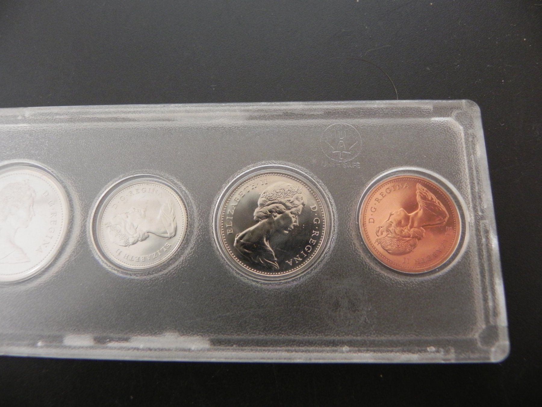 Tutti le monete: Original Münzenset - Mintset- Canada 1973 Proof – Nuovo e nell'imballaggio originale da Biel/Bienne venduto da Gogolozi 1