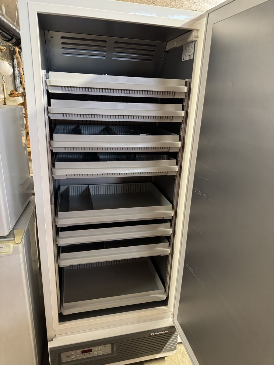Réfrigérateurs: Labor Kühlschrank (Kirsch) Nr 9 – D'occasion à Dübendorf par Brocki_West 4