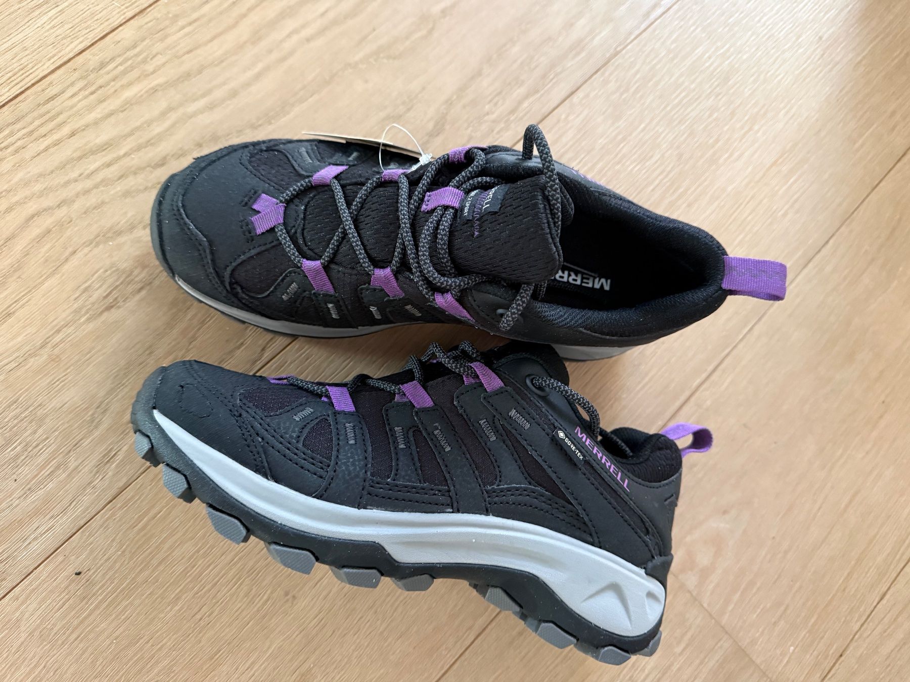 Merrell Scarpe da donna: Merrell Wanderschuhe Damen 39 schwarz Gore-Tex NEU – Nuovo (secondo la descrizione) da Buhwil venduto da Lin66