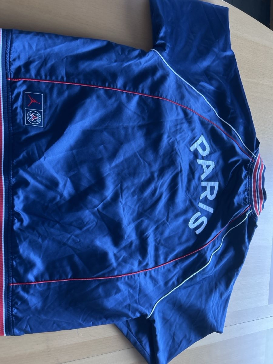 Jordan Jacken: Veste PSG Jordan bleue XL – Gebraucht aus Villarimboud von ily01 1
