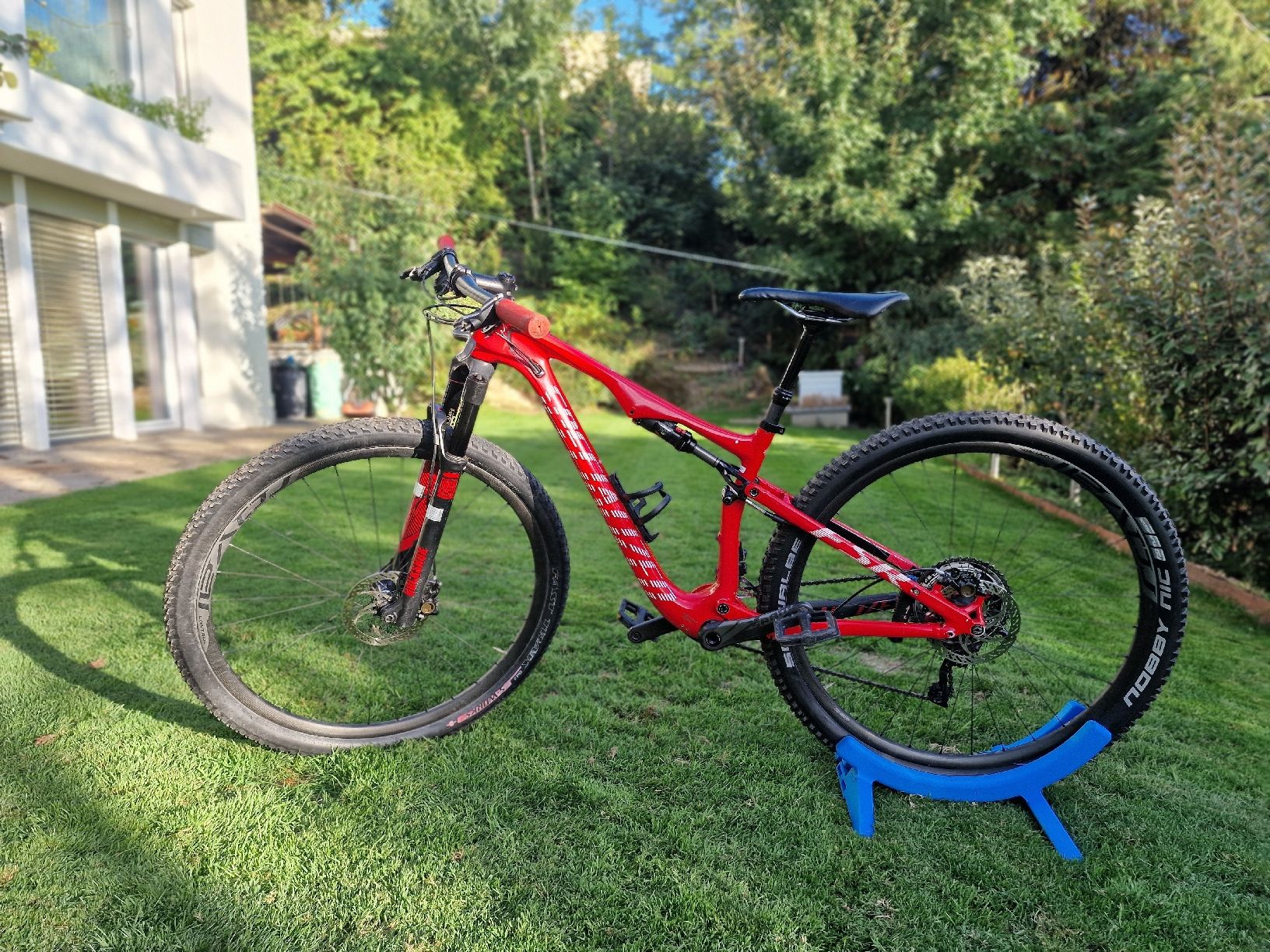 Specialized Biciclette: Extrem leichtes Specialized Epic Expert Carbon 29" Fully – Usato da Hausen am Albis venduto da Hobschel 2