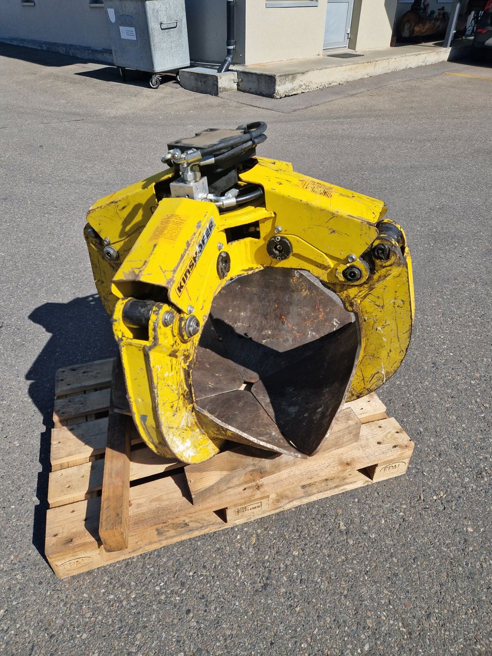 Pinze: Schalengreifer Greifer Kran Kinshofer – Usato da Menznau venduto da 6122 1