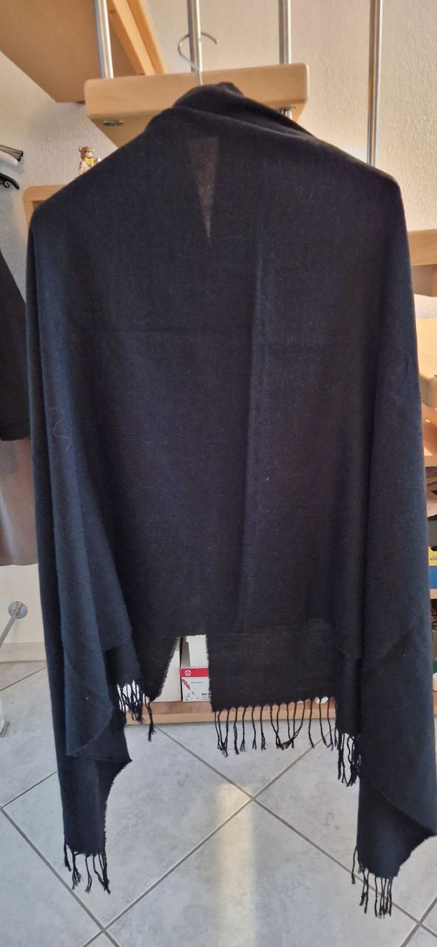 Gerry Weber Sonstige Damenmode: Cape von Gerry Weber – Neu (gemäss Beschreibung) aus Wiesendangen von Stregolina 3