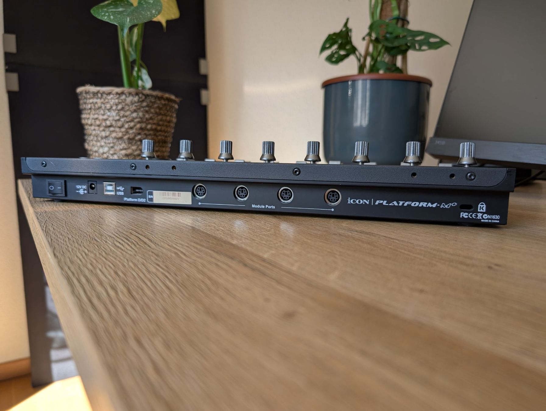 Icon Mischpulte: iCON Platform M+ – DAW-Controller mit Motorfadern – Gebraucht aus Riedern von Marco-Hegner 2