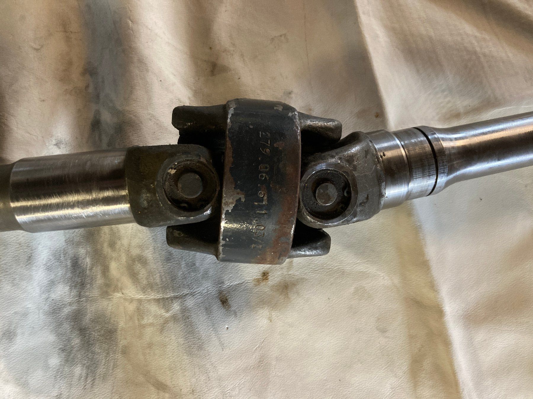 Altro per industria metallurgica: Cardan complet pour machine de chantier sans roulements – Usato da Bourrignon venduto da filledemai 1