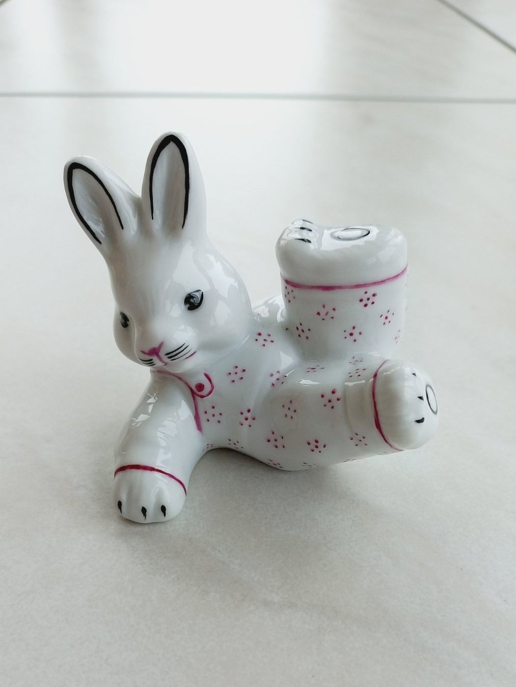 Statuette: Porzellan Hase Handbemalt – Nuovo e nell'imballaggio originale da Winistorf venduto da acreativ3 3