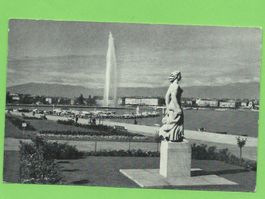 Genève, Le Quai Gustave-Ador et la statue de la Briese
