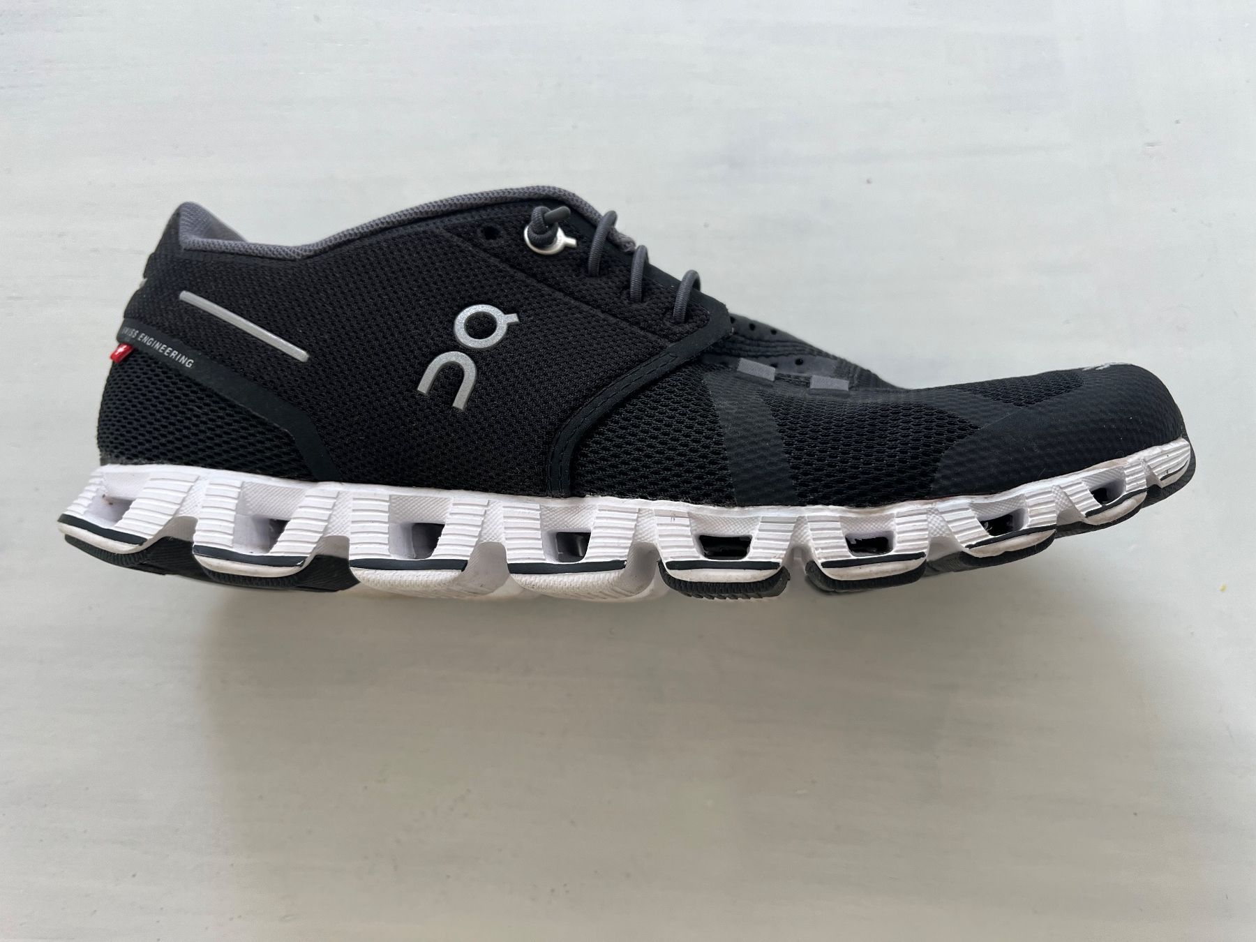 Damenschuhe: Neuwertiger ON Laufschuh – Gebraucht aus Stäfa von Korfos1