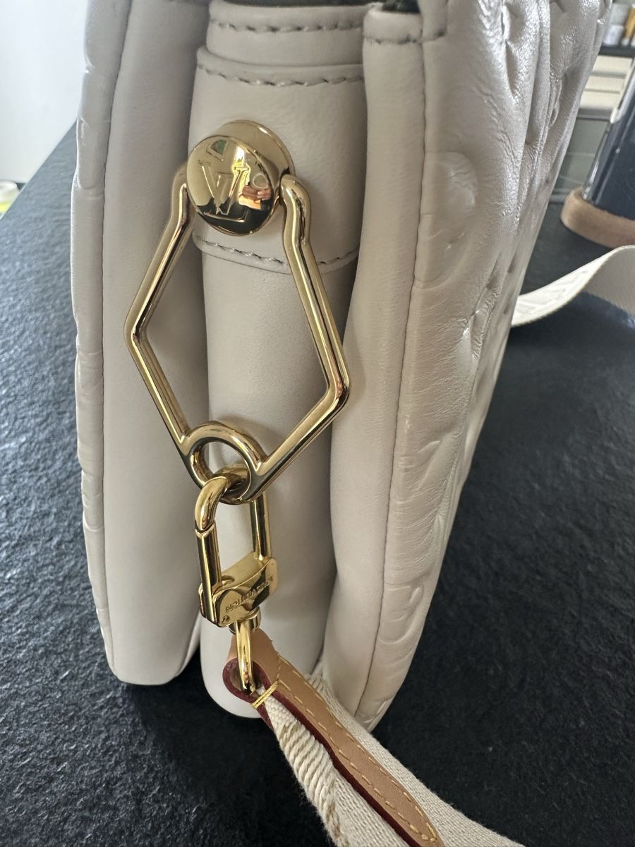 Louis Vuitton Borse da donna: Louis Vuitton Coussin Beige – Usato da Mörschwil venduto da Pewilli 3