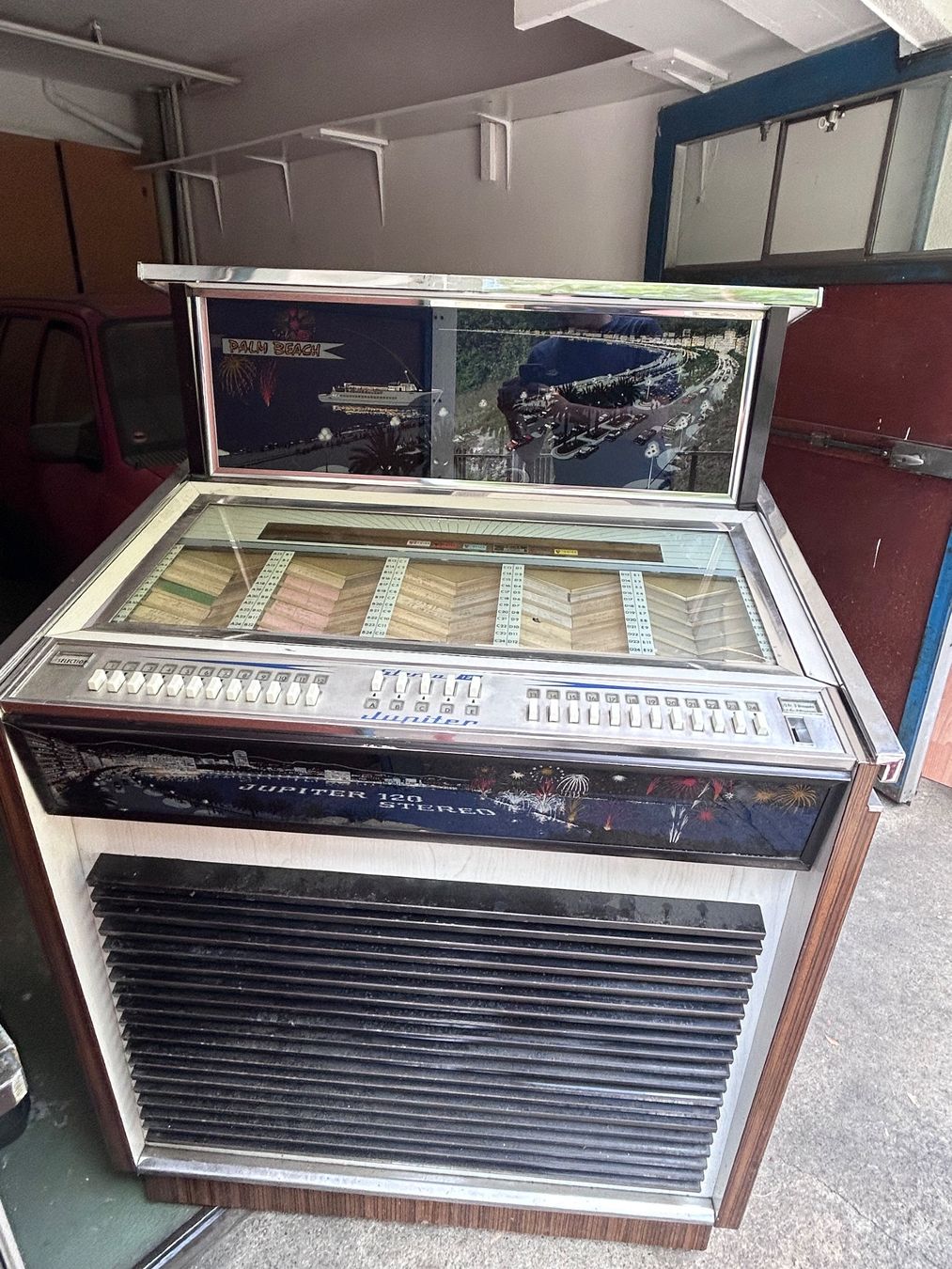 Jukebox: jukebox Jupiter 120 Stereo (Juniter) – Usato da Miécourt venduto da arm_9nhx 2