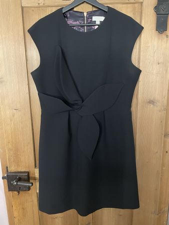 Ted Baker Kleid Gr. 5 Schwarz mit Schleife