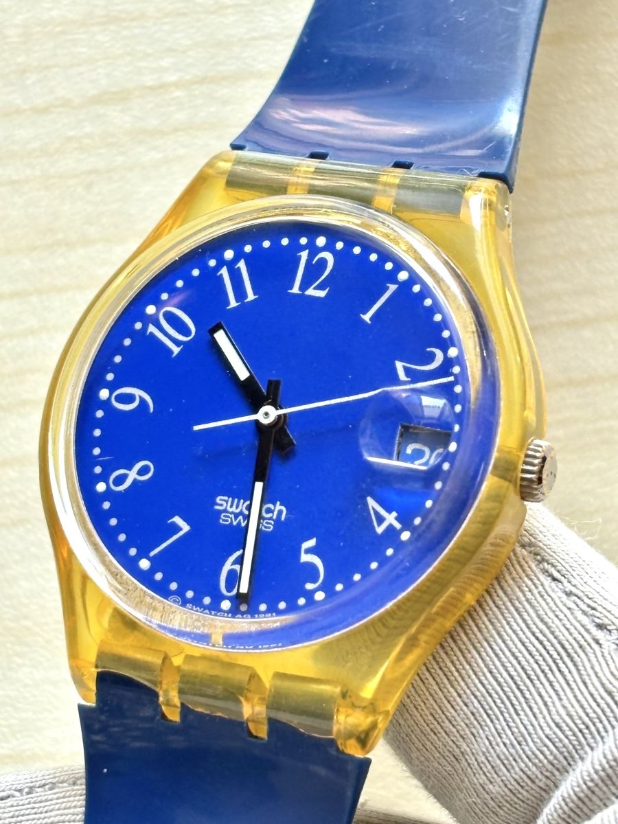 Swatch Uhren: Swatch Uhr blau gold transparent Datum  – Gebraucht aus Grenchen von chththl 3
