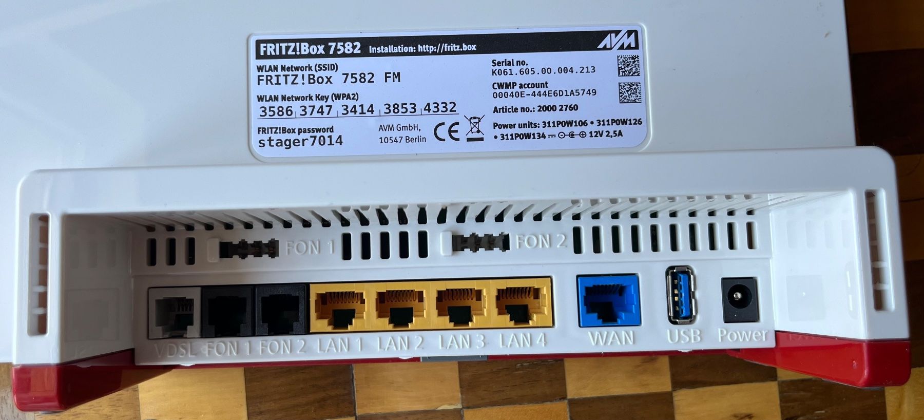 Avm Modems & Routeurs: AVM Fritz!Box 7582 – D'occasion à Muttenz par Golden_Times 3
