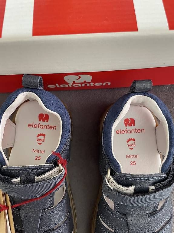 Scarpe per ragazzi: Kinderschuhe Gr. 25 Neu – Usato da St. Gallen venduto da MagyLena82 1