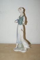 Wagner & Apel 1877 GDR Porzellan Frau mit Ente