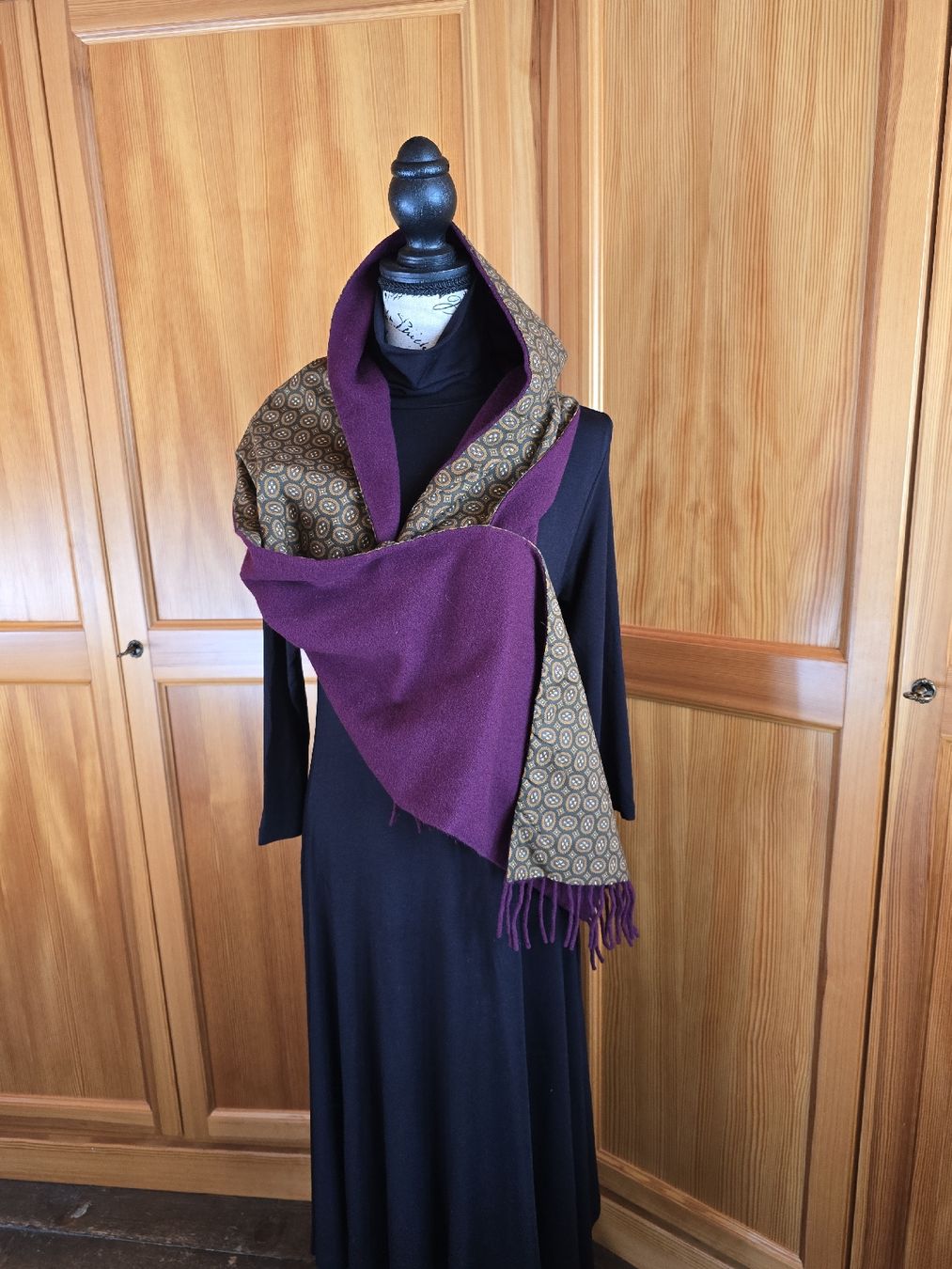 Foulard & Sciarpe: Sciarpa unisex Hubert Milano – Nuovo (secondo la descrizione) da calpiogna venduto da dadalter