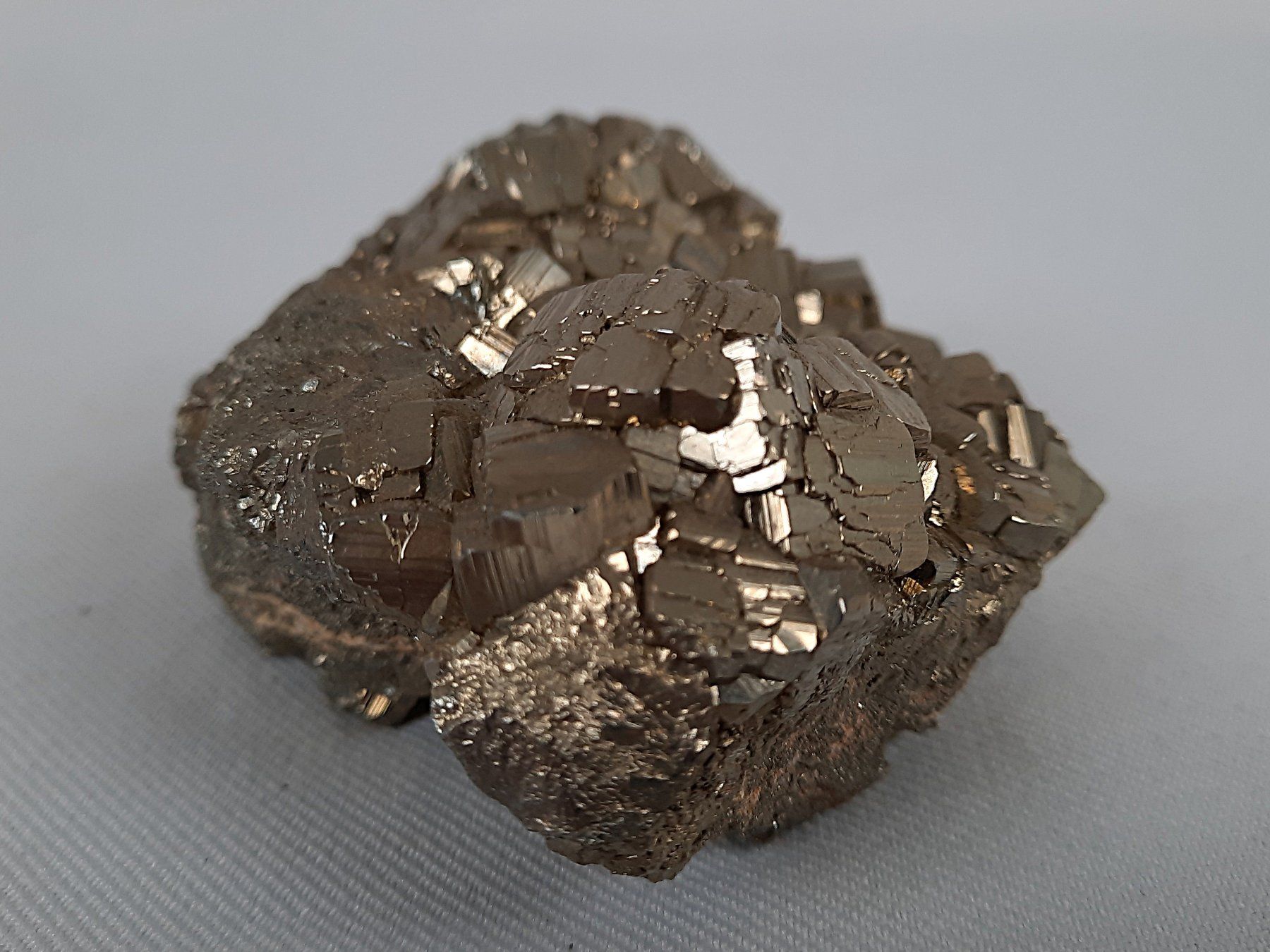 Mineralien & Heilsteine: Pyrit Mineral – Gebraucht aus Beinwil am See von Restwert_Beinwil 2