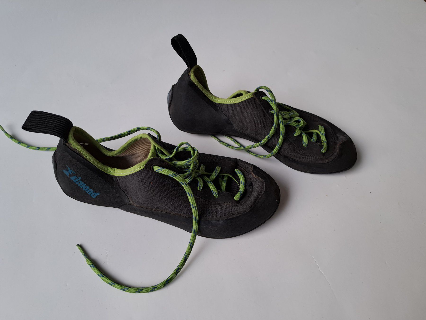 Decathlon Scarpe da uomo: Chaussure de grimpe / Kletterschuhe 38 – Usato da Dachsen venduto da nomis68