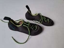 Chaussure de grimpe / Kletterschuhe 38