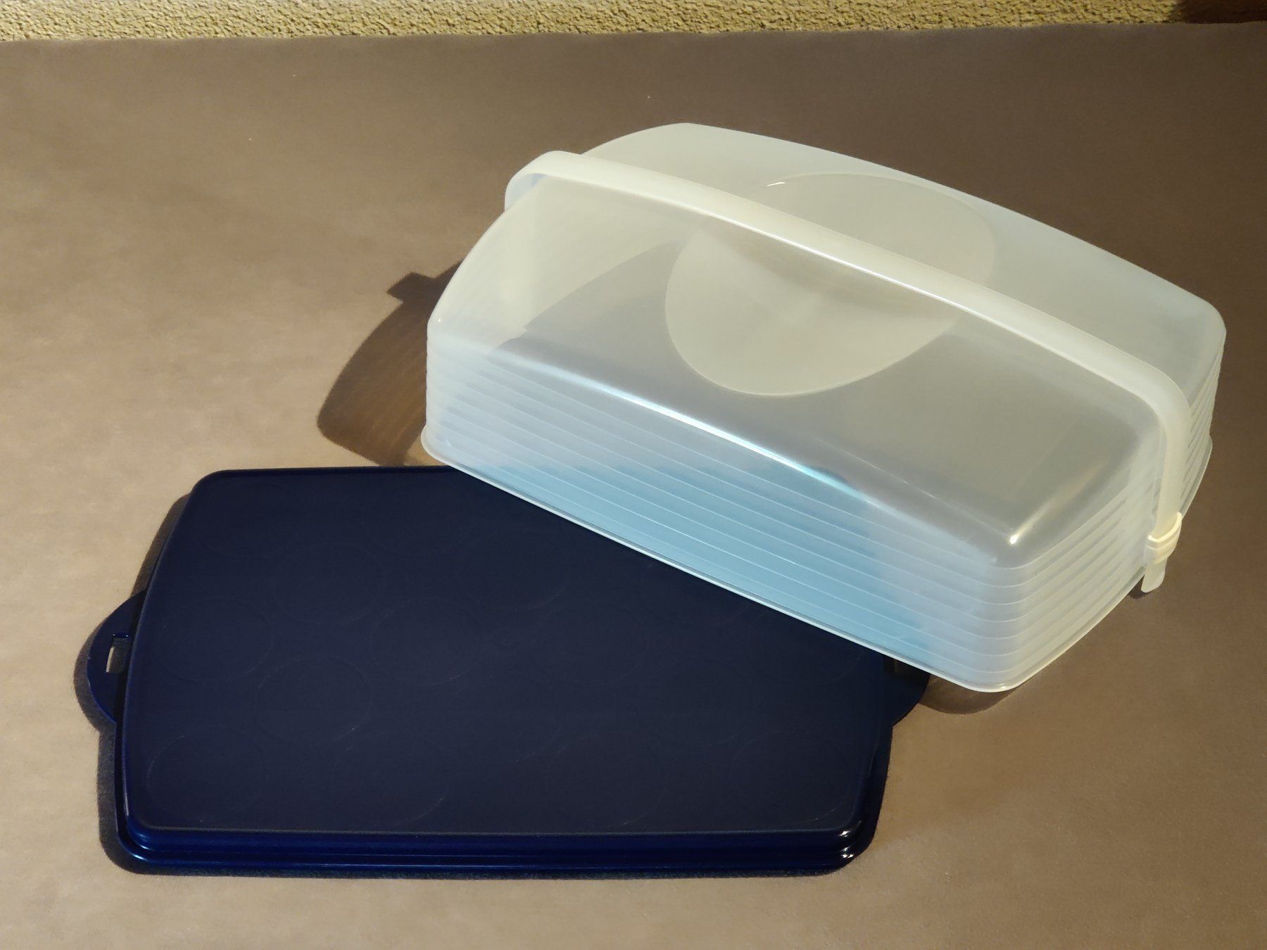 Tupperware Contenitori & Simili: Tupperware - Grosser Tortenbehälter – Nuovo (secondo la descrizione) da Langnau am Albis venduto da rdenzel 1