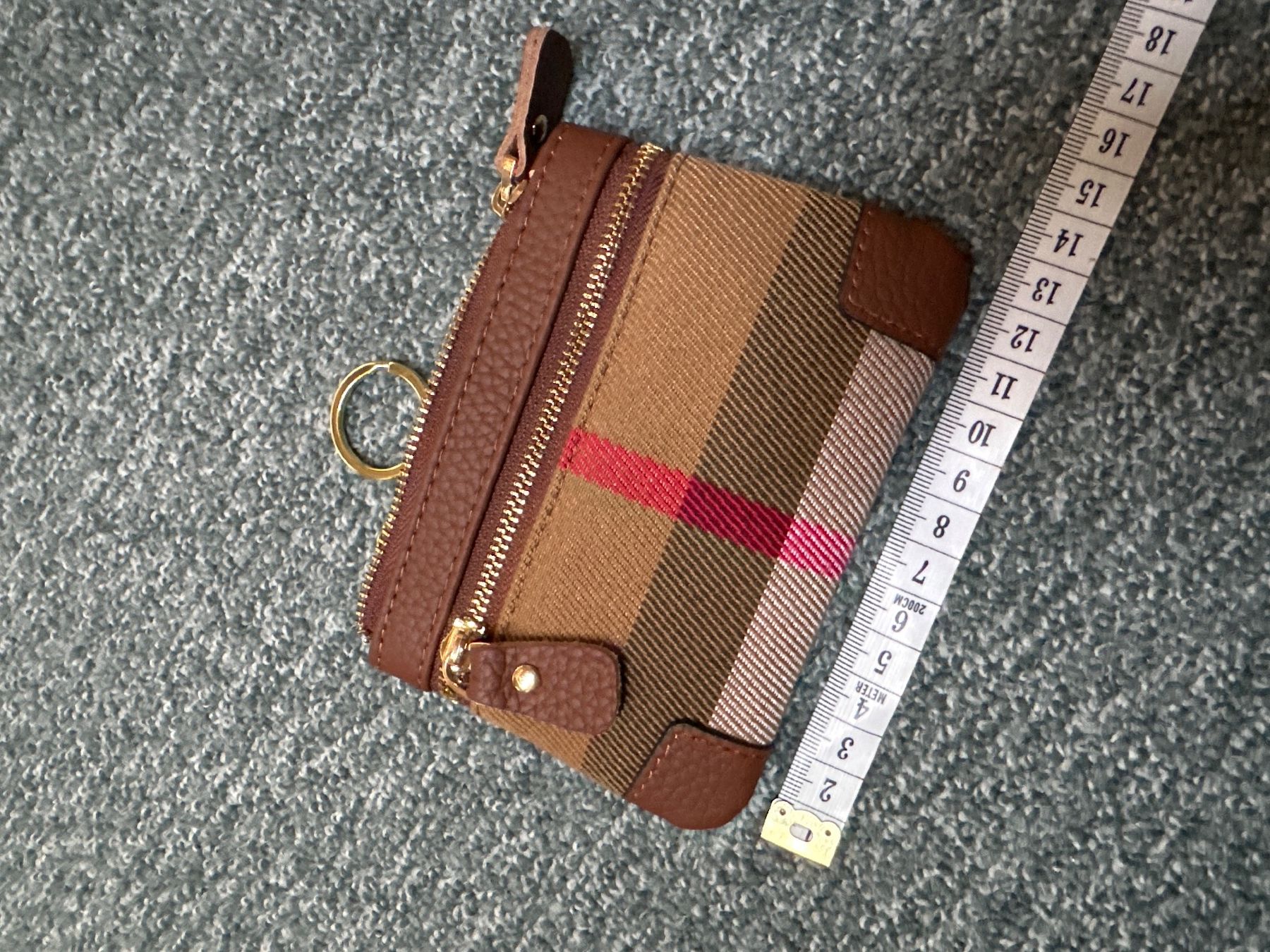 Borse da donna: Karierte Tasche mit langem Henkel/ Schlüsseletui – Nuovo (secondo la descrizione) da Baltschieder venduto da YmroBe 3