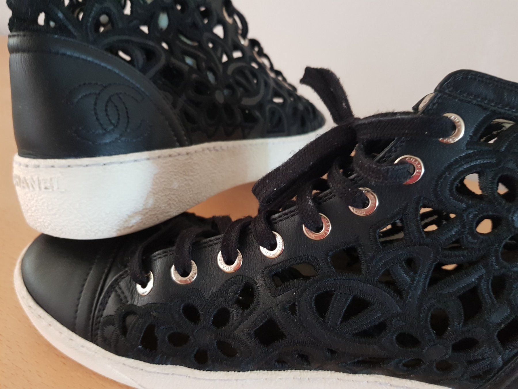 Chanel Scarpe da donna: Original Chanel Leder Sneaker Grösse 39 – Usato da Basel venduto da fafa68 5