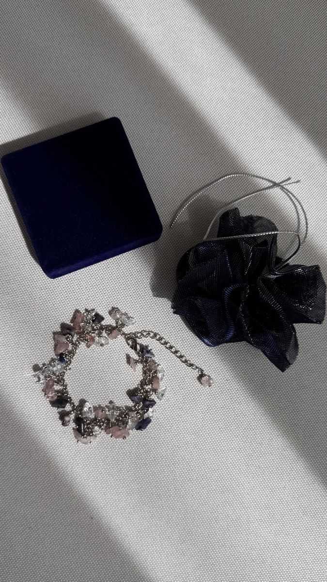 Bracelets: Armband mit Edelsteinen  – Neuf avec emballage d'origine à HORGEN par vladibarca10 1
