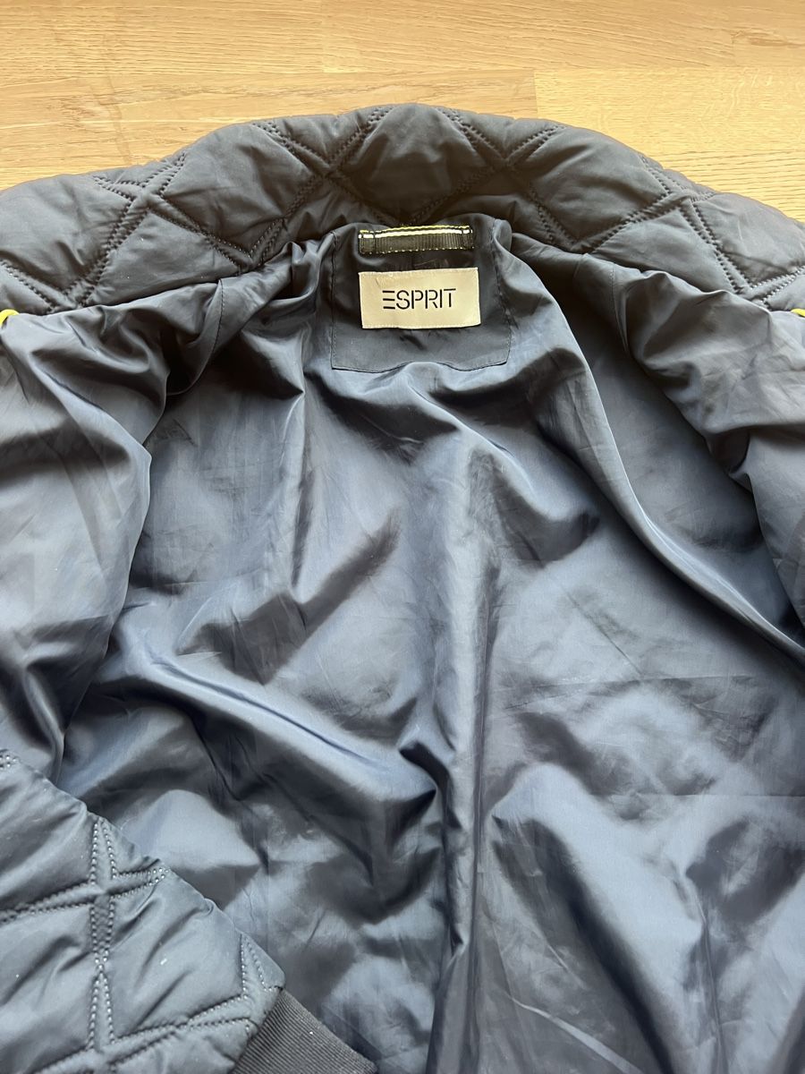 Esprit Jacken & Mäntel: Esprit Steppjacke, blau, Gr. M – Gebraucht aus Winkel von lestelle 1