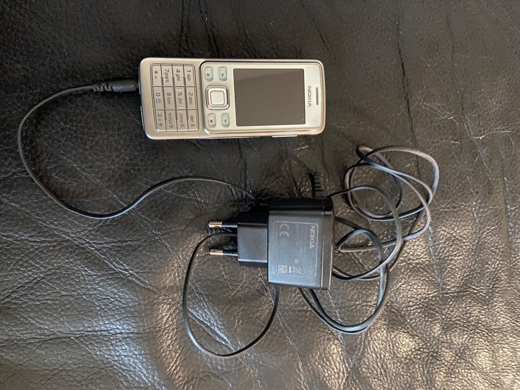 Nokia Telefoni cellulari / Smartphones: Tél. portable Nokia 6288 complets avec accessoires – Usato da Collex venduto da RCXGJ 1