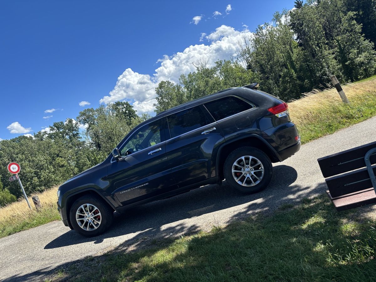 Jeep Automobili: Jeep Grand Cherokee – Usato da Egnach venduto da Tiina_ 2