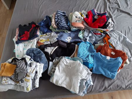 61 TEILIGES JUNGEN KLEIDERPAKET GR. 68/74/80