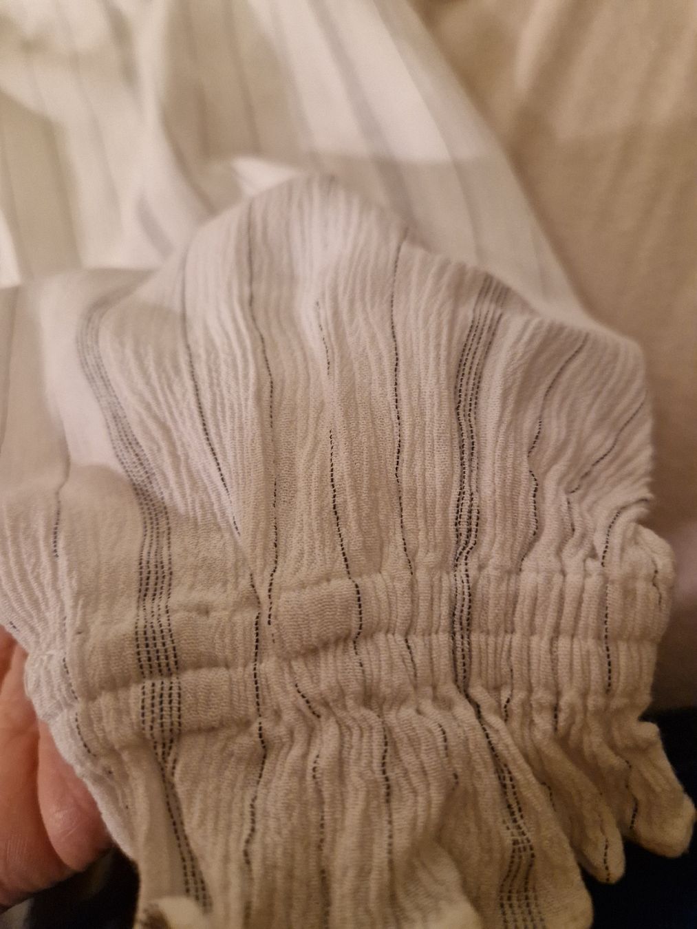 Allsaints Camicette: AllSaints Bluse, Wickeloptik, weiss gestreift – Usato da Binningen venduto da Daja75 4