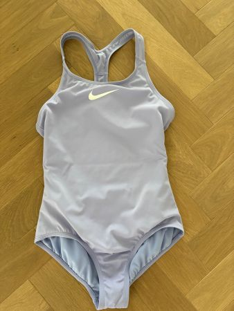 Nike Badekleid gr. 146-156