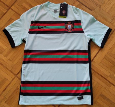 Maillot du Portugal (football) - 2020-2022