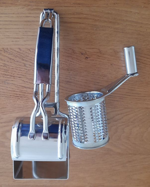 Drehbare Käsereibe Mit 3 Klingen – Für Käse, Gemüse, Nüsse, BPA-frei