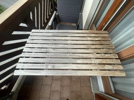 Holz Gartentisch gratis