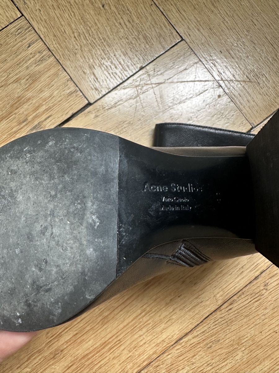 Acne Studios Damenschuhe: Acne Studios Lederstiefel – Gebraucht aus Basel von viasen 4