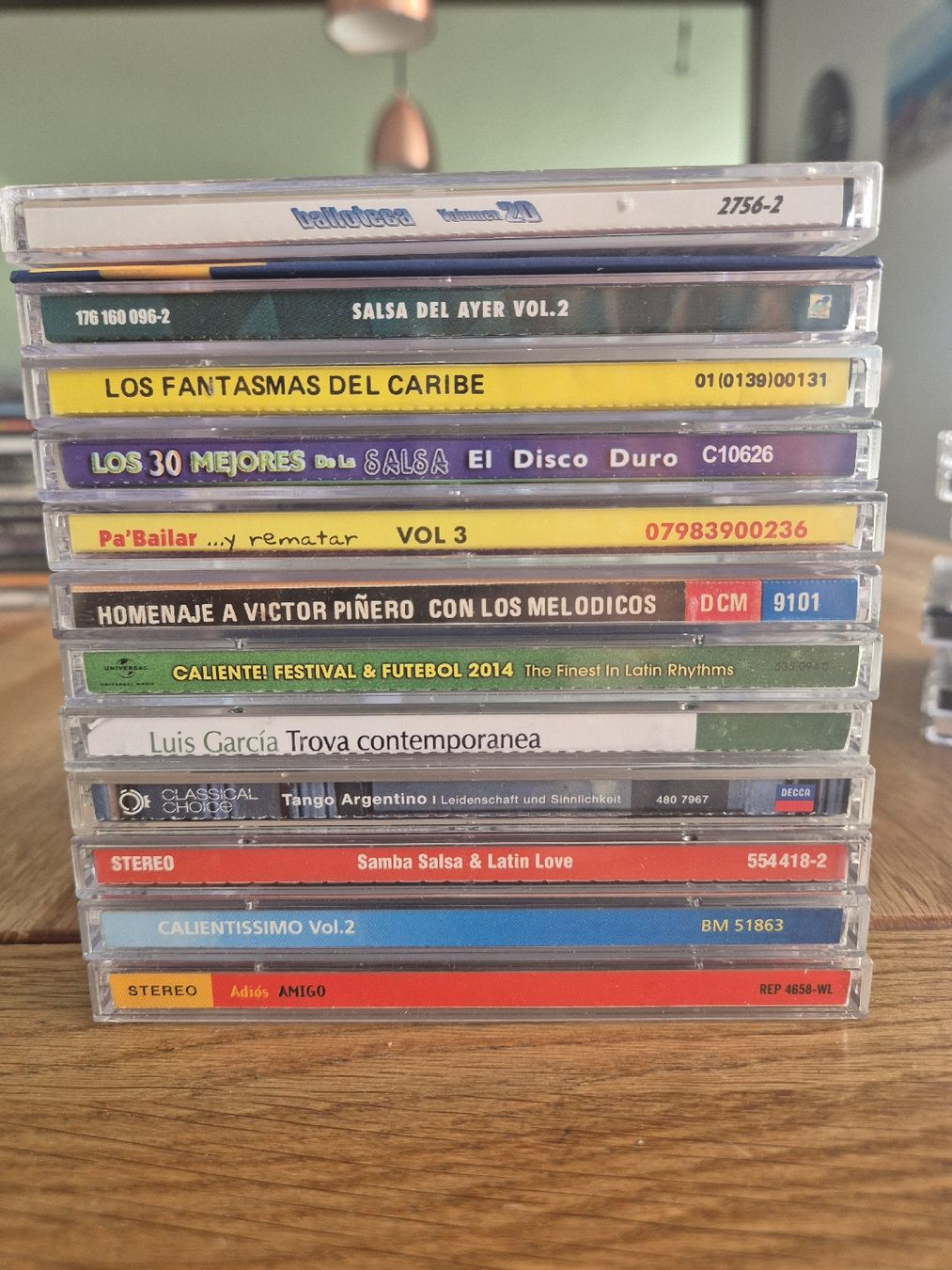 CD: CD Mix Latin, ca. 24 Stk. PART III – Usato da Ennetbaden venduto da Nuzzbi 1