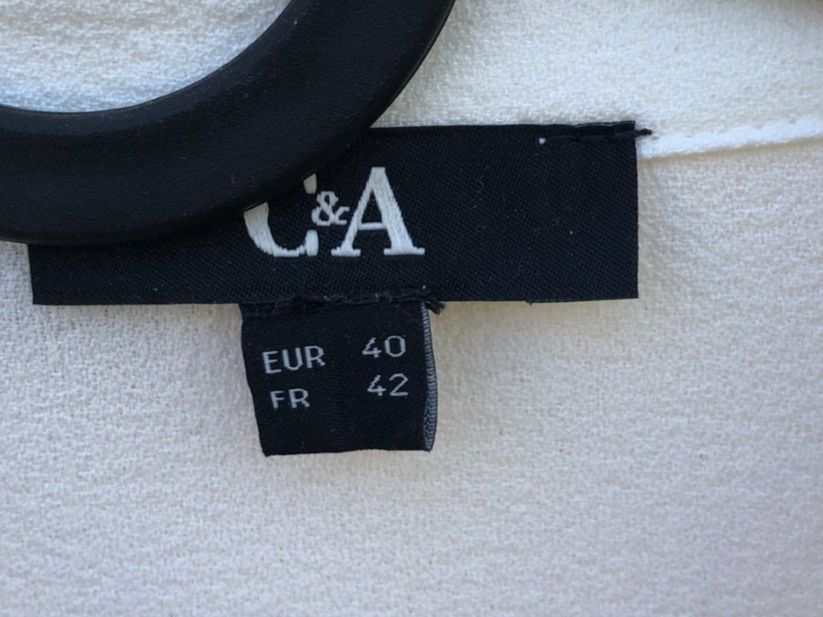 C&A Chemisiers: C&A Bluse Kurzarm Weiss – D'occasion à Wädenswil par Pixie_ 2