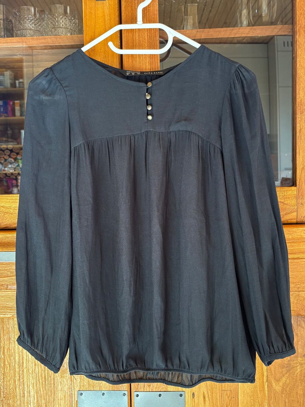 Zara Camicette: Bluse/Tunika leicht transparent mit Knöpfen,ZARA Basic,Gr.34 – Usato da Siblingen venduto da Vany_McDougall 4