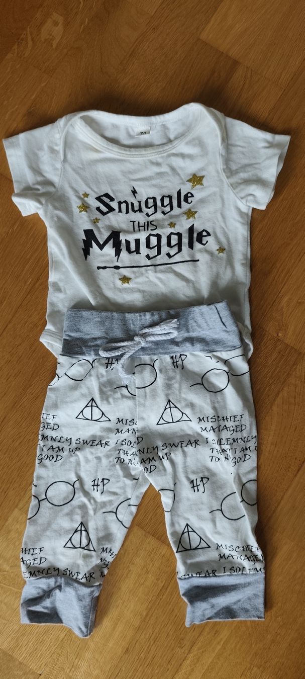 Lotti & Set di vestiti: Harry Potter Set Gr. 70 – Usato da Mühleberg venduto da Riverinyoureyes
