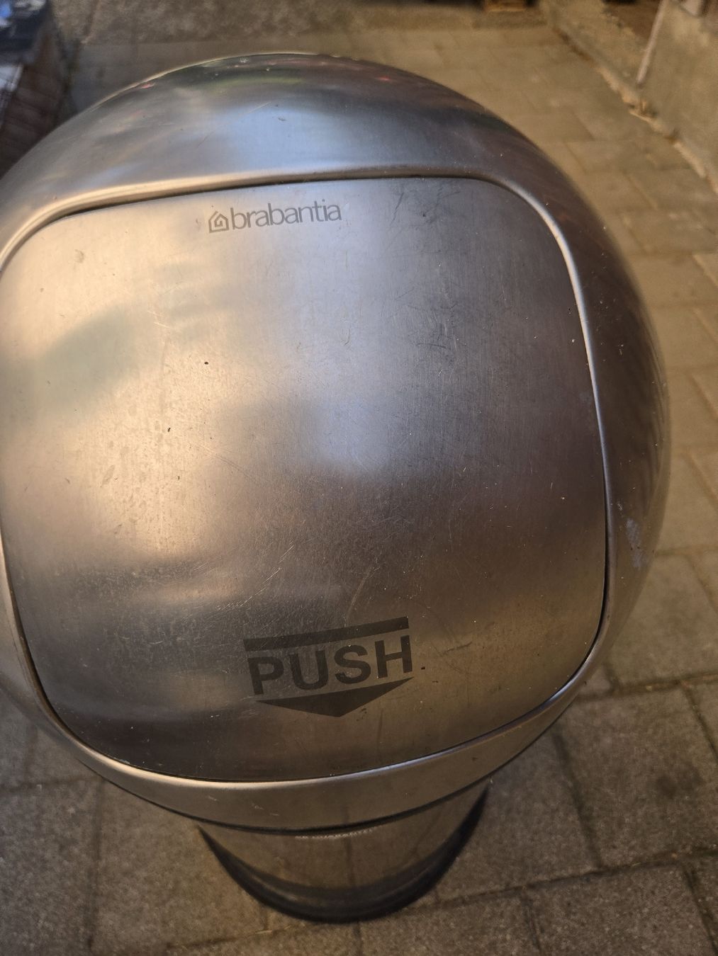 Brabantia Cestini per rifiuti: Brabantia Mülleimer  – Usato da Grünenmatt venduto da Brauni2