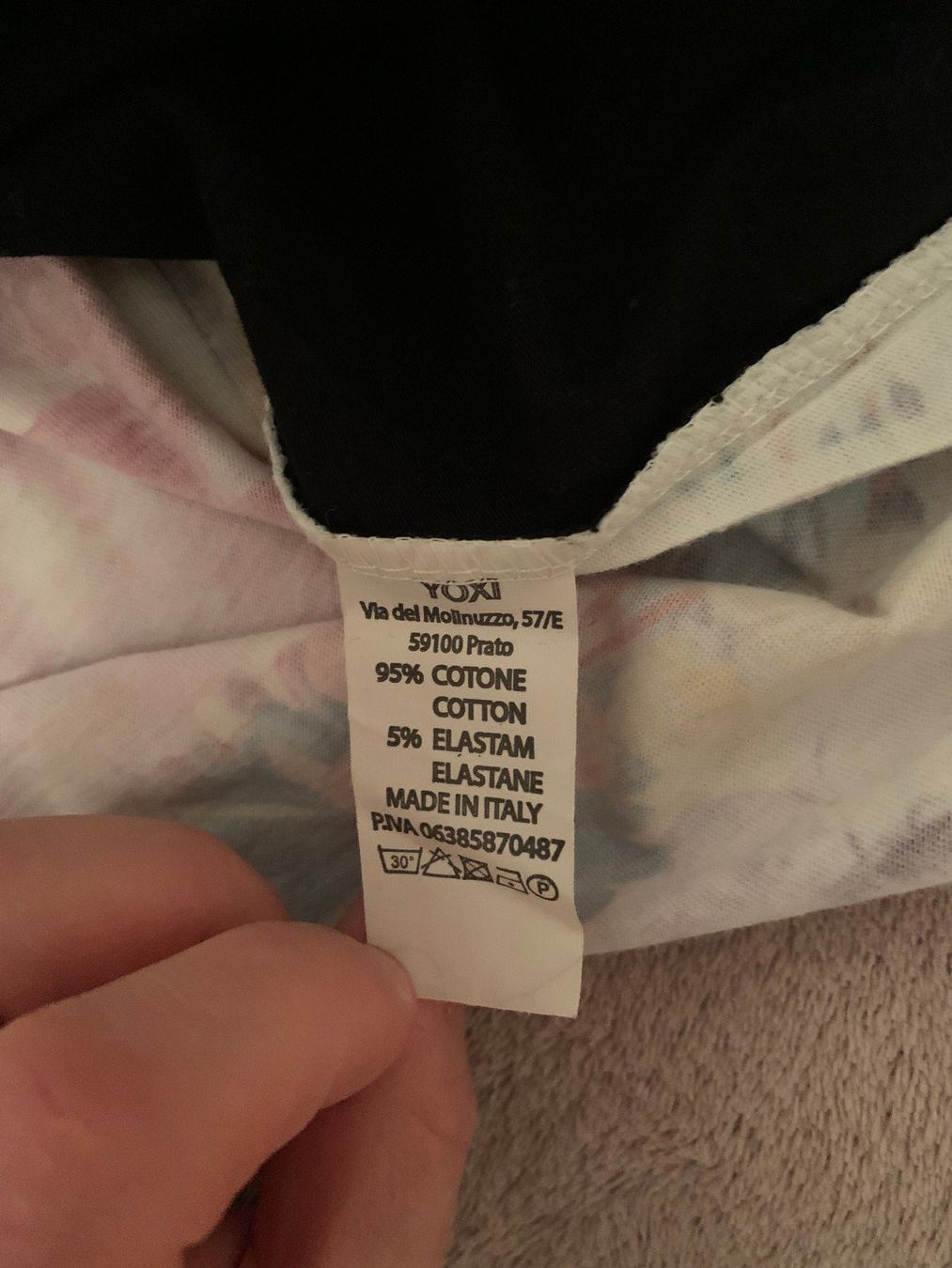 T-Shirts: ABSOLUTE Tshirt eng mit Blumen Grösse S MADE IN ITALY – Gebraucht aus Sementina von RiccardoCo 3