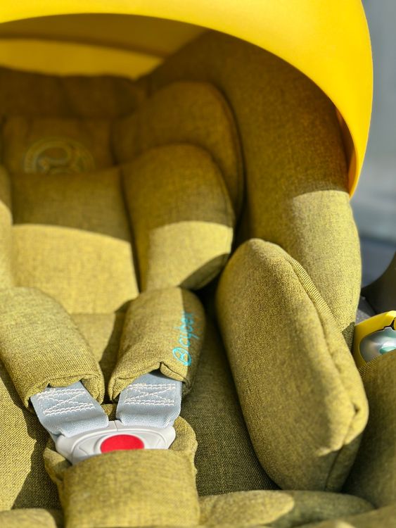 Cybex Sièges auto: Babyschale CYBEX Platinum Cloud T i-Size in Mustard Yellow – D'occasion à Schindellegi par RagnarsRok 4