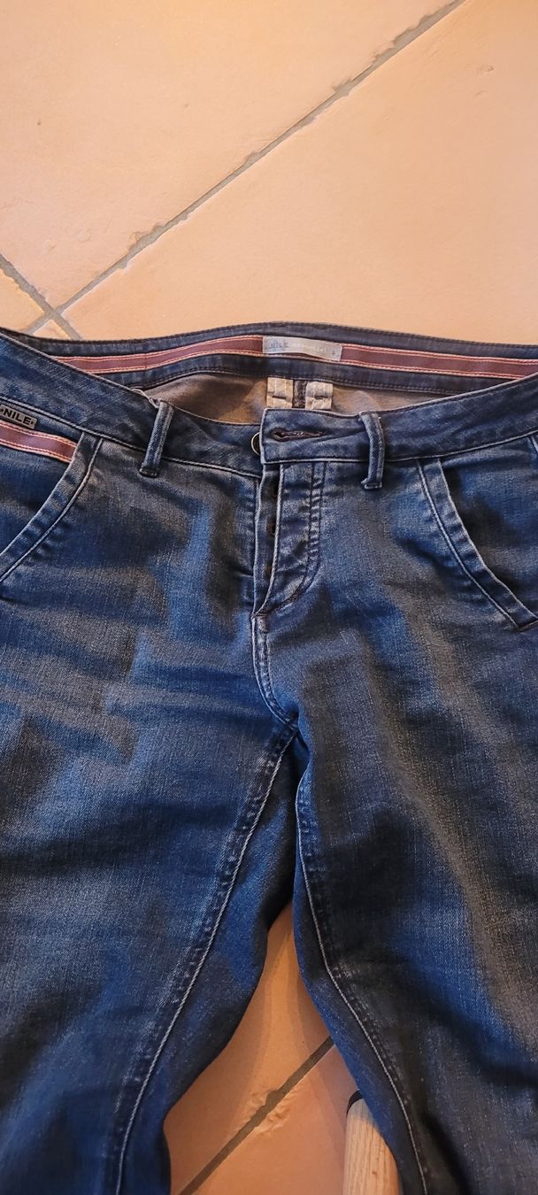 Nile Jeans: Nile jeans S . En parfait  état. – Nuovo (secondo la descrizione) da Echallens venduto da frimousse2008 1