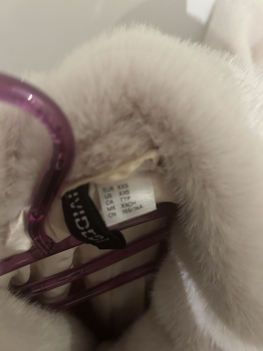 H&M Vestes: Jacke H&M Grösse XXS – Neuf (Voir description) à Alpthal par Jaeger88 1