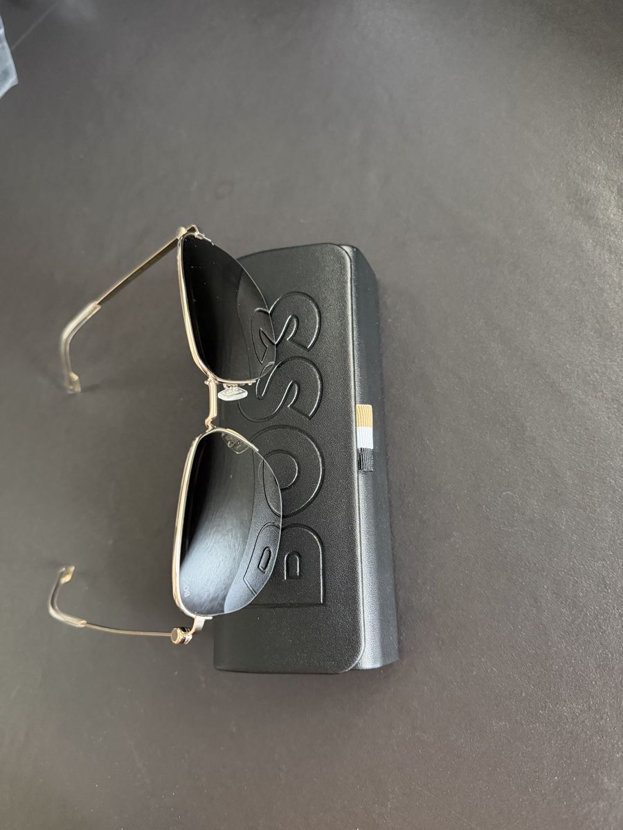 Occhiali & Lenti: Lunettes de soleil BOSS Neuf – Nuovo e nell'imballaggio originale da La chaux-de-fonds venduto da dsi_fxd8 1