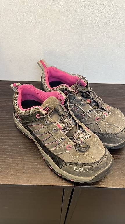 Schuhe für Mädchen: CMP Wanderschuhe Gr. 35 – Gebraucht aus Hergiswil NW von Gerrywell01 2